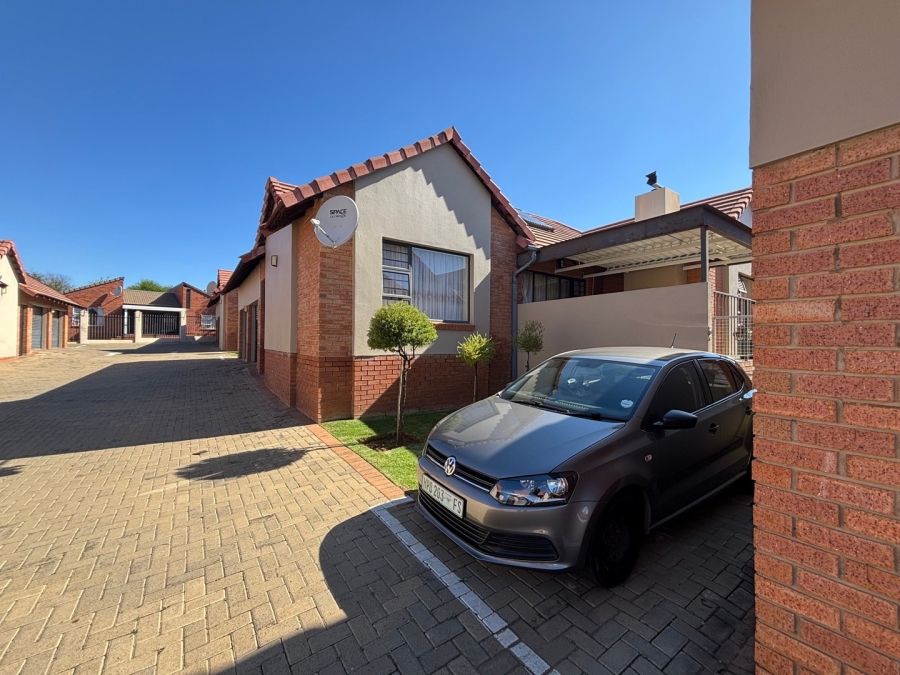 3 Bedroom Property for Sale in Wild Olive Estate Free State